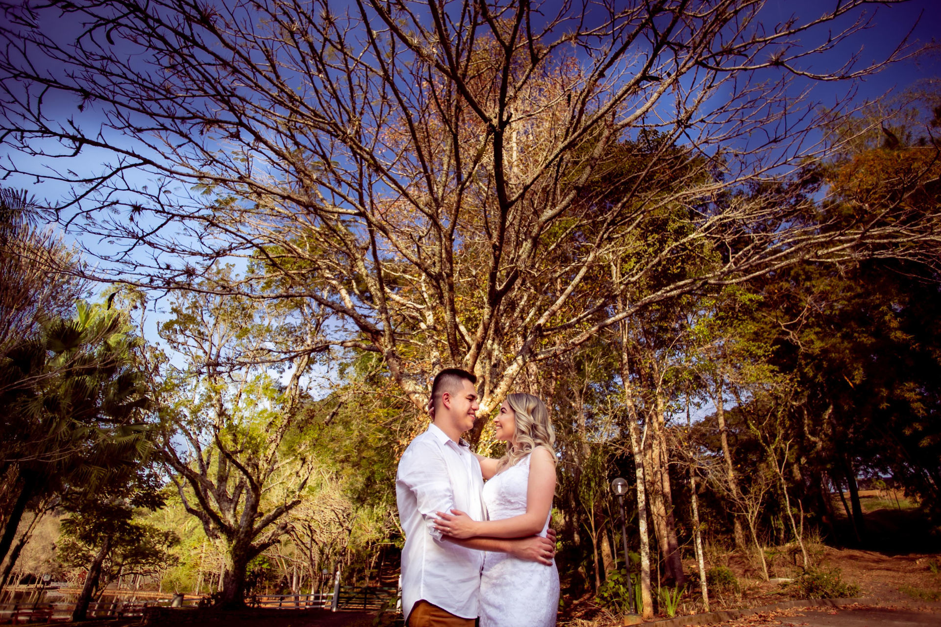 Foto Letícia e Leonardo - Jambeiro - SP Foto Letícia e Leonardo - Jambeiro - SP - Imagem 2